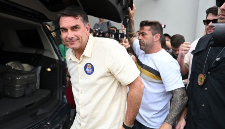 Confirmado: Bolsonaro pasó por la Argentina en un vuelo privado rumbo a Estados Unidos