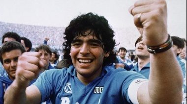 Claudia Villafañe recordó a Diego Maradona en el título del Napoli: “El cielo está de fiesta”