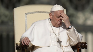 El papa Francisco se sometió a una operación de tres horas "sin complicaciones"