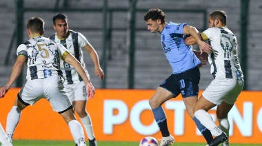 Belgrano aprovechó un error de Claypole y se metió en octavos