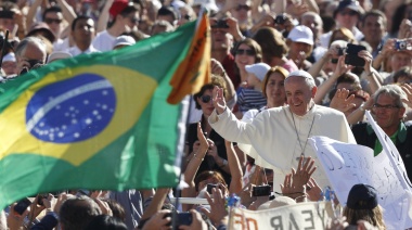 A diez años del "hagan lío", el Papa llamó a la juventud a "cambiar el mundo"