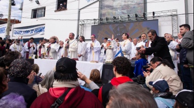 La Iglesia hizo una misa en desagravio al Papa y remarcó la importancia del Estado