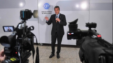 Massa rechazó "los acuerdos de cúpulas" de partidos y llamó a un "gobierno de unidad"