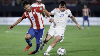 Chile recibe a Paraguay, en un duelo de entrenadores argentinos