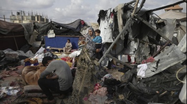 Aumenta el éxodo de Gaza ante la ofensiva israelí