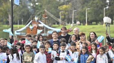 Kicillof: "En la provincia de Buenos Aires se quiere, se respeta y se ama a la bandera”