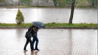 Fin de semana de lluvia y viento: las alertas continúan hasta mañana en la provincia