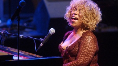 Murió Roberta Flack, emblema del soul y el R&B