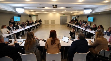 Cristina Kirchner en reunión con senadores peronistas en la sede del PJ