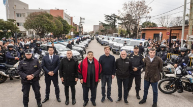 En José C Paz se refuerza la seguridad y  la prevención:  Mario Alberto Ishii, encabezó la entrega de 40 nuevos móviles policiales