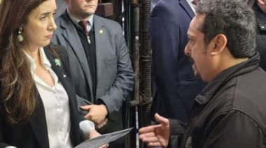 Villarruel visitó una fábrica y fue repudiada por sindicalistas
