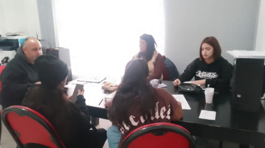 Prácticas profesionales para estudiantes secundarios del distrito