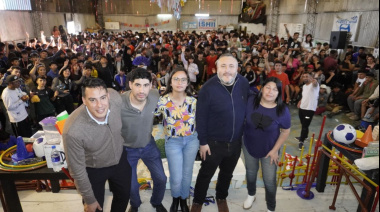 La Municipalidad encabezó la apertura del 3° Torneo Intersedes Envión 2025 y la entrega de subsidios