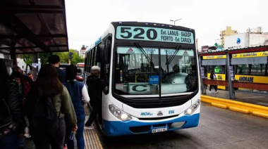 Empresas de colectivos pagarán sueldo y aguinaldo en cuotas