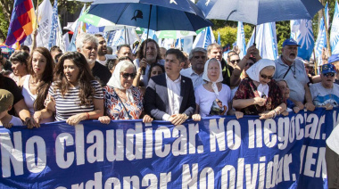 Kicillof participó de la ronda de las Madres en homenaje a Hebe de Bonafini