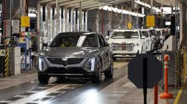 General Motors frenará su producción y reducirá salarios durante el 2026