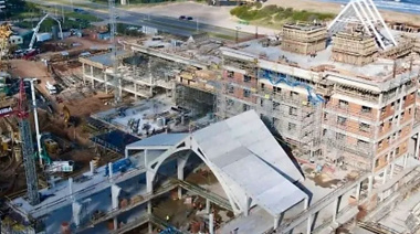 Obreros peruanos son “enjaulados” en obra Cipriani de CRIBA