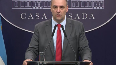 Adorni desembarca en el directorio de YPF