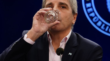 Denunciaron penalmente a Caputo por «manipulación» del INDEC y violación del secreto estadístico