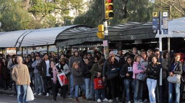 Colectivos: 20% menos de unidades, 40% de recorte en el servicio y boleto 1200% más caro