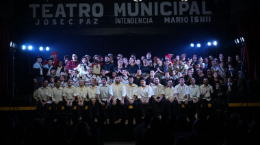 El Teatro Municipal de José C Paz brilló con "Folklore en la Escena"