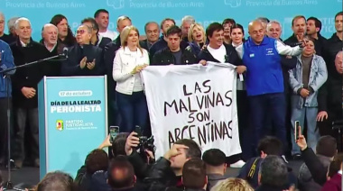 Kicillof reivindicó a Cristina en el Día de la Lealtad y se ofreció a "poner el cuerpo" para 2027
