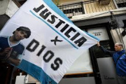 Hoy se sortea el tribunal que asumirá la reanudación del juicio por la muerte de Maradona