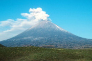 El volcán Kliuchevskoi entró en erupción tras el terremoto en Rusia