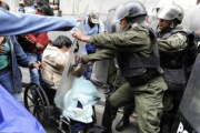 Fuerzas de seguridad reprimieron a los manifestantes en el Congreso mientras se debatía en Diputados