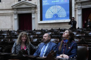 Tres diputados rompieron con el bloque de La Libertad Avanza