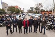 En José C Paz se refuerza la seguridad y  la prevención:  Mario Alberto Ishii, encabezó la entrega de 40 nuevos móviles policiales