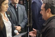Villarruel visitó una fábrica y fue repudiada por sindicalistas