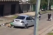 Un ciclista fue atropellado por un automovilista que escapó sin asistirlo