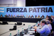 Kicillof encabezó un encuentro con candidatos, intendentes y dirigentes de Fuerza Patria