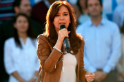 Cristina Kirchner calificó el proceso como un "escandaloso bodrio judicial" y un "show" para "distraer la atención".