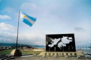 José C Paz: Vigilia en homenaje a combatientes de Malvinas