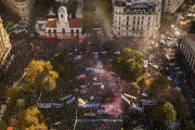 Multitudinaria presencia universitaria en la Plaza para exigir al Gobierno la aplicación de la Ley de Financiamiento