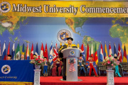 Universidad de EEUU distingue a Mario Ishii