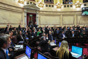 El Senado dio media sanción a la ley de propiedad privada, el Gobierno cedió en dos capítulos