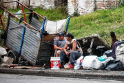 La pobreza subió al 32,9% en el primer semestre